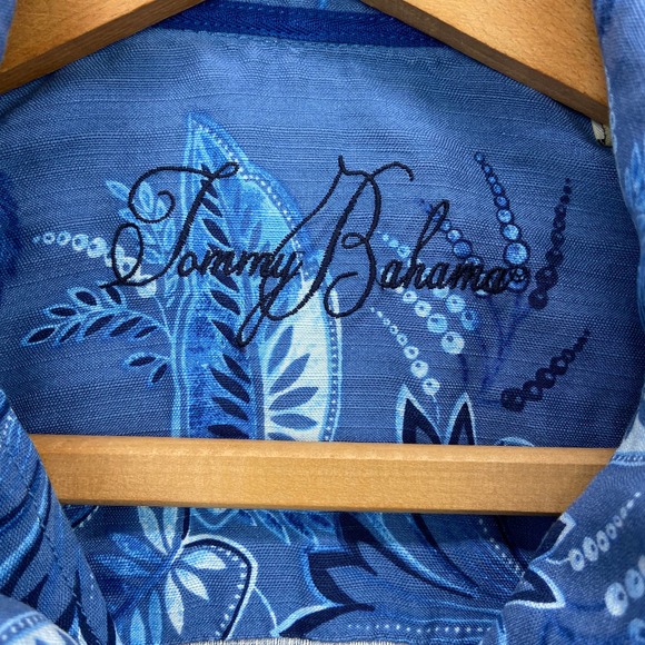 Tommy Bahama 100% Silk Hawaiian Shirt Men's Large Floral Blue - Picture 3 of 7